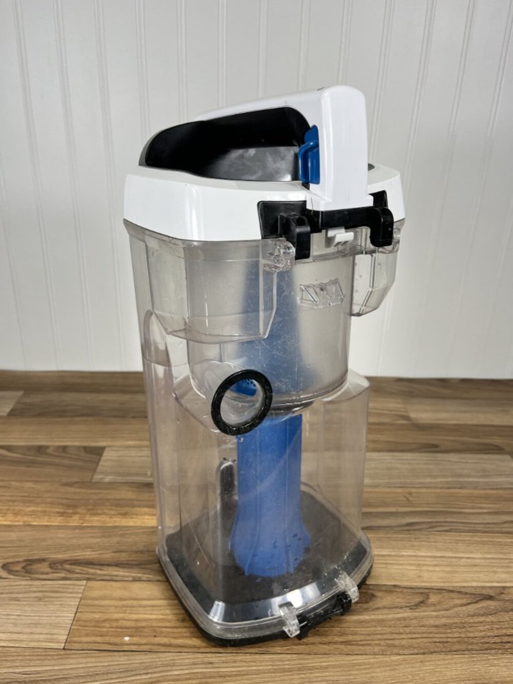 Genuine Shark ZU62 ZU62C ZU60 DIRT DUST CANISTER CAN CUP BIN ASSEMBLY Gray Part - Picture 3 of 5